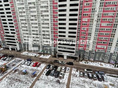 квартира за адресою Київ, Драгоманова вул., 2-А