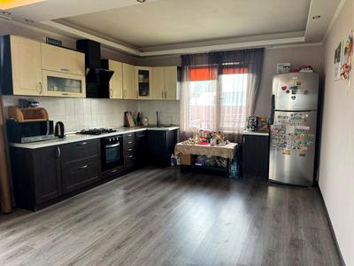 будинок за адресою с. Красилівка, Грушевського, 12/2