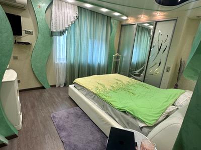 квартира за адресою Соборна вул. (50 років Жовтня), 22а