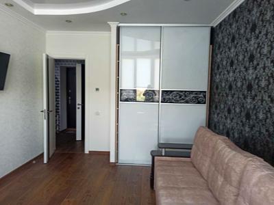 квартира за адресою Абрикосова вул., 5
