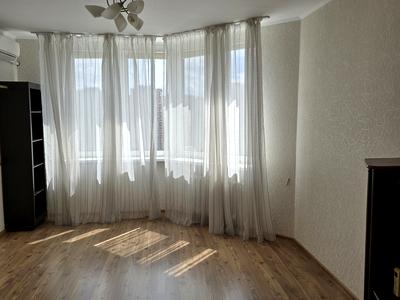 квартира за адресою Олени Пчілки вул., 2