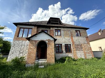 будинок за адресою с. Таценки, Абрикосова, 43