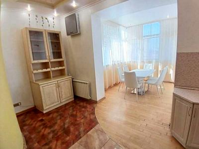 квартира за адресою Обсерваторна вул., 7