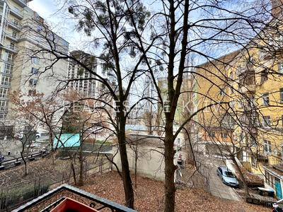 квартира за адресою Івана Франка вул., 20-Б