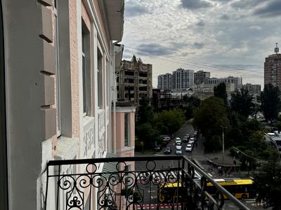 квартира по адресу Большая Житомирская ул., 40