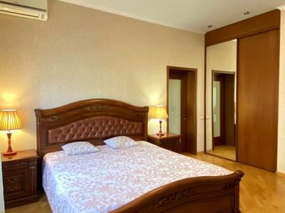 квартира за адресою Лабораторна вул., 8