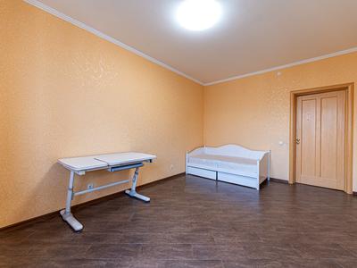 квартира за адресою Дніпровська набережна вул., 25