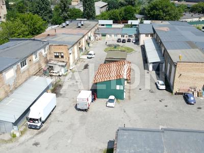 комерційна за адресою Азербайджанська вул. (Бакинських Комісарів), 25