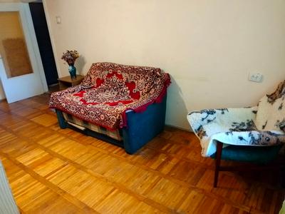 квартира за адресою Гната Хоткевича вул., 52/1