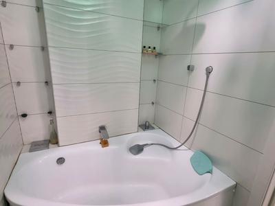 квартира за адресою Сім'ї Кульженків вул. (Петра Дегтяренка), 35