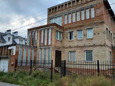 комерційна за адресою Сонячна вул., 33