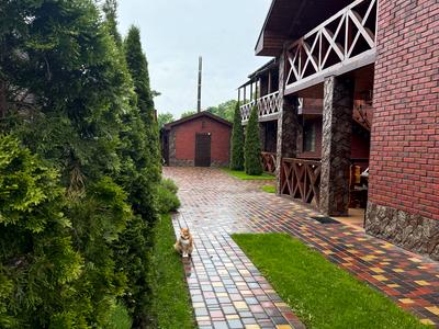 дом по адресу Центральна