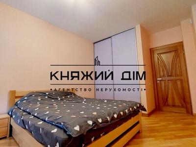 квартира по адресу Вышгородская ул., 45