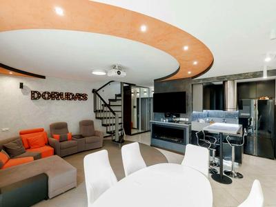 квартира за адресою Регенераторна вул., 4