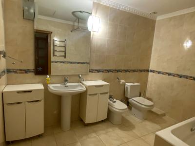 квартира за адресою Кропивницького вул., 10