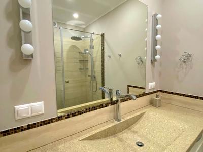 квартира за адресою Регенераторна вул., 4 к1-2