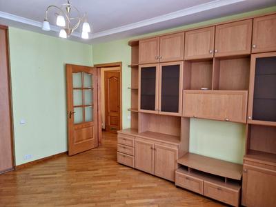 квартира за адресою Академіка Булаховського вул., 5-Г