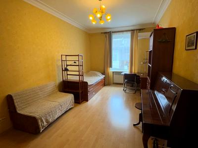 квартира за адресою Щекавицька вул., 37/48