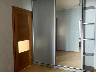 квартира за адресою Анни Ахматової вул., 37