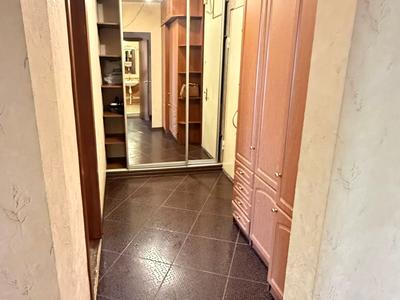 квартира по адресу Олены Пчилки ул., 4