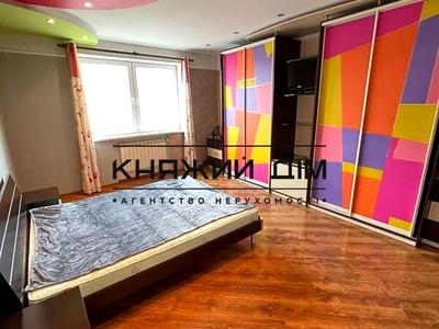 квартира по адресу Александра Мишуги ул., 8