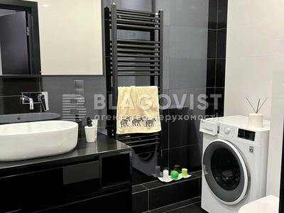 квартира за адресою Зарічна вул., 4