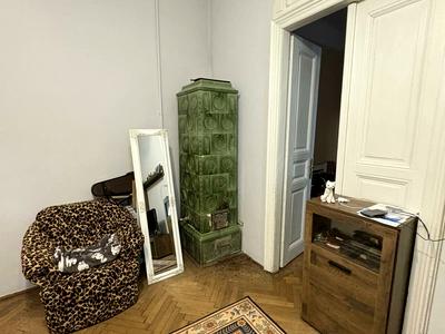 квартира за адресою Миколи Леонтовича вул., 1