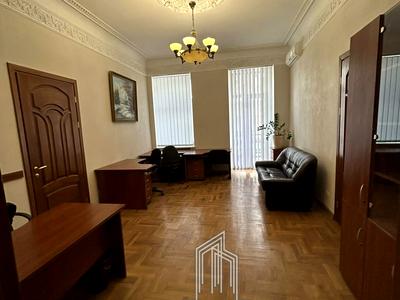 коммерческая по адресу Большая Васильковская ул. (Красноармейская), 47