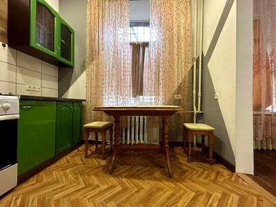 квартира по адресу Майдан Озерний ул. (Боброва), 5