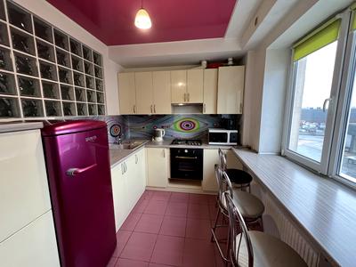 квартира за адресою Академіка Амосова вул., 7