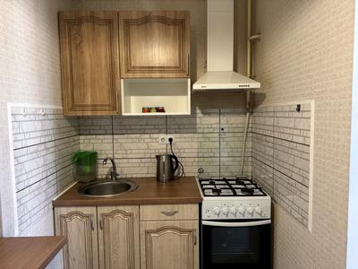 квартира за адресою Українська вул., 83б