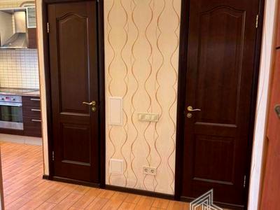 квартира за адресою Автозаводська вул., 81