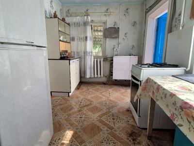 будинок за адресою Торговельна вул., 44