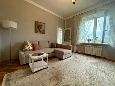 квартира за адресою Вишгородська вул., 4