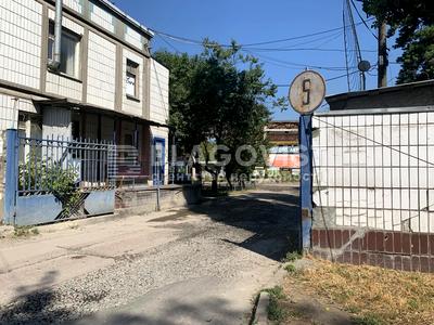 комерційна за адресою Бориспільська вул., 19