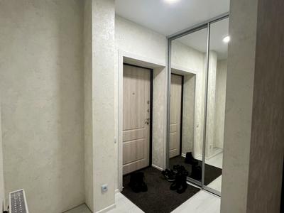 квартира за адресою Домбровського вул., 75