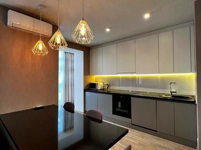 квартира за адресою Українська вул., 83 Б