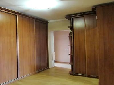 квартира по адресу Ревуцкого ул., 5