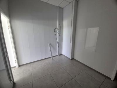 комерційна за адресою Будівельна вул., 48-А