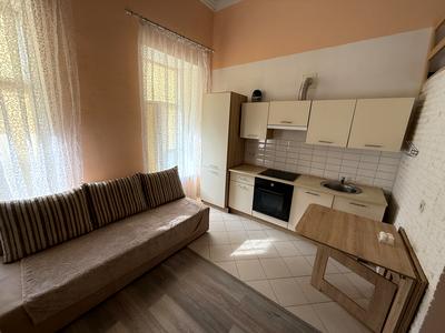 квартира за адресою Кіри Муратової вул., 4