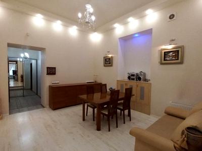 квартира за адресою Одеса, Дерибасівська вул., 3