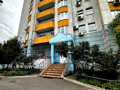 квартира за адресою Михайла Котельникова вул., 1