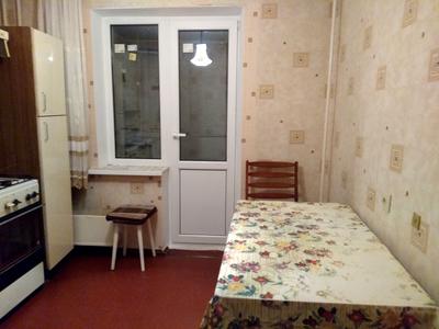 квартира за адресою Ревуцького вул., 8