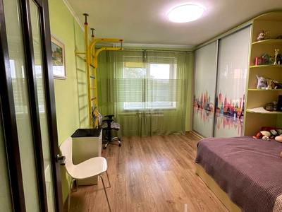 квартира за адресою Грушевського вул., 25
