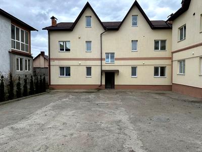 квартира за адресою Романа Андріюка, 7