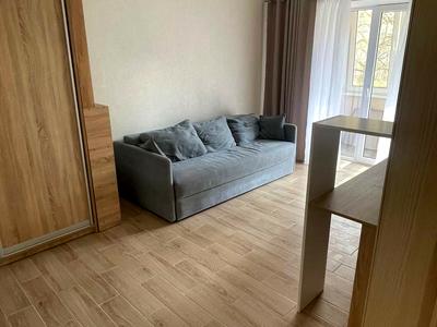 квартира по адресу Ореста Левицкого ул. (Академіка Курчатова), 25/37