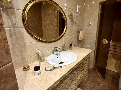 квартира за адресою Літературна вул., 1а