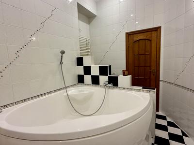квартира за адресою Антоновича вул. (Горького), 9