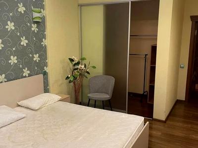 квартира за адресою В'ячеслава Чорновола вул., 25