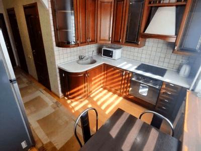 квартира за адресою Академіка Глушкова просп., 29